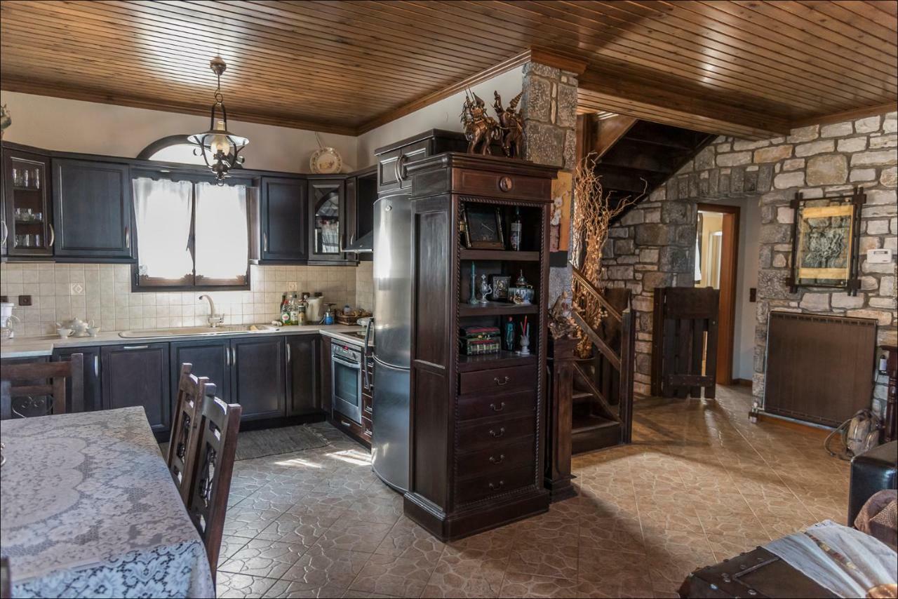 Villa Stone Mansion Anavryti, ΑΜΑ 20569 Mystras Esterno foto